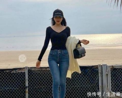  #美女#活力满满的牛仔裤美女，塑造腿部线条！