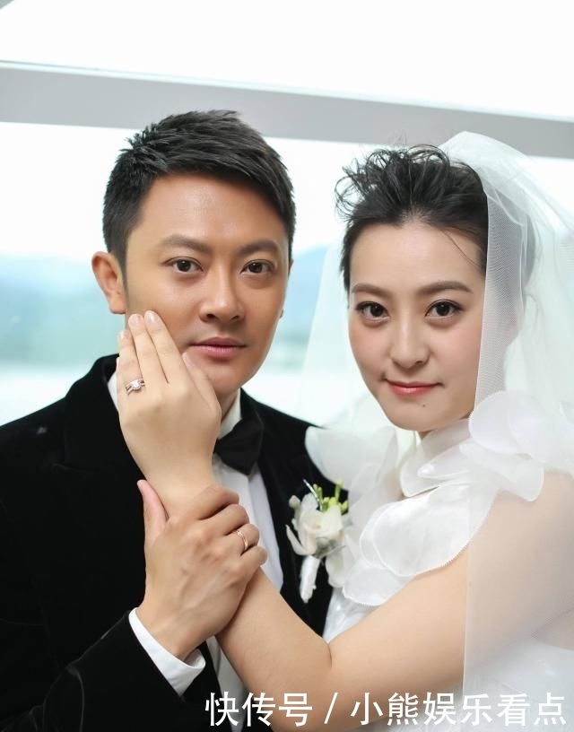 【甩开】38岁边潇潇晒二胎照,成导演夫人后接戏不断,事业生活甩开印小天
