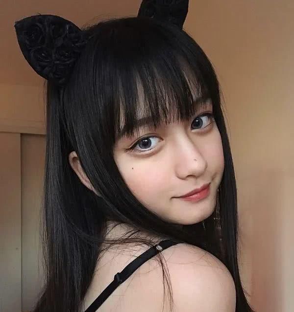  『女王』从妆面到穿搭跟随大圆脸世间芭比Lisa学，给你秒变大圆脸女王