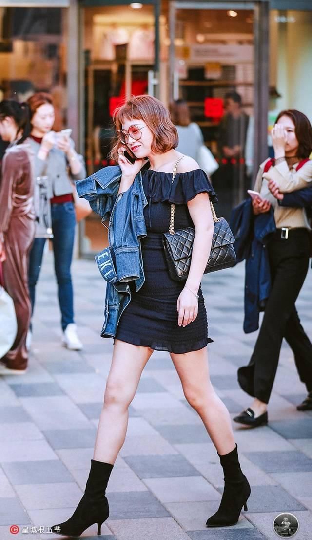  「女性」街拍：时尚美女们的穿搭，百搭不挑人，适用于大部分女性穿着