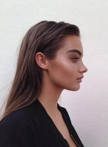 刘雯修容法堪称最强 你一画就显脏问题出在哪儿？