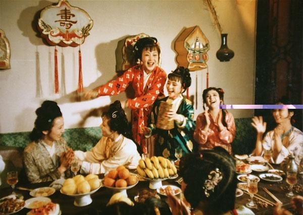 《红楼梦》里的大观园是清代文人的理想家园？