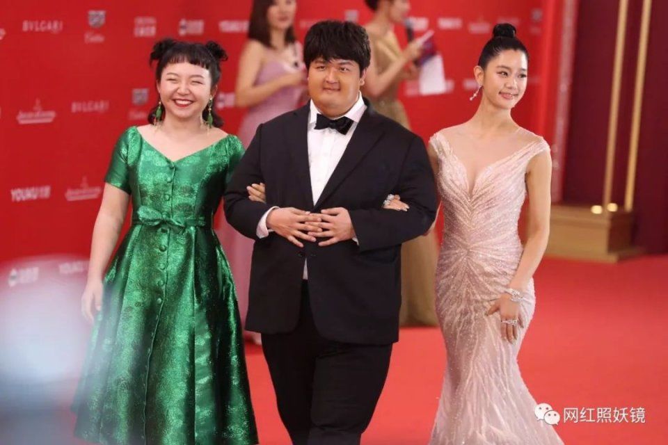 一周网红趣闻 | 温婉澄清黑历史却被嘲照骗,又白又胖的网红同框