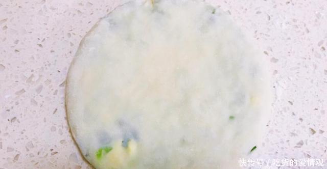 「盒子的做法」春天常做这馅饼吃,不发面不破皮不露馅,鲜香味美,连吃3个不够