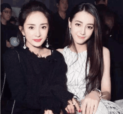 迪丽热巴人设崩塌, 杨幂出面: 是我看错人了。别把无知素质低当真