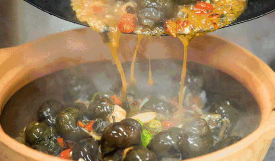  『荠菜』又是一年春食时！春天里的江南人，是如何把“鲜嫩”吃得出神入化的？