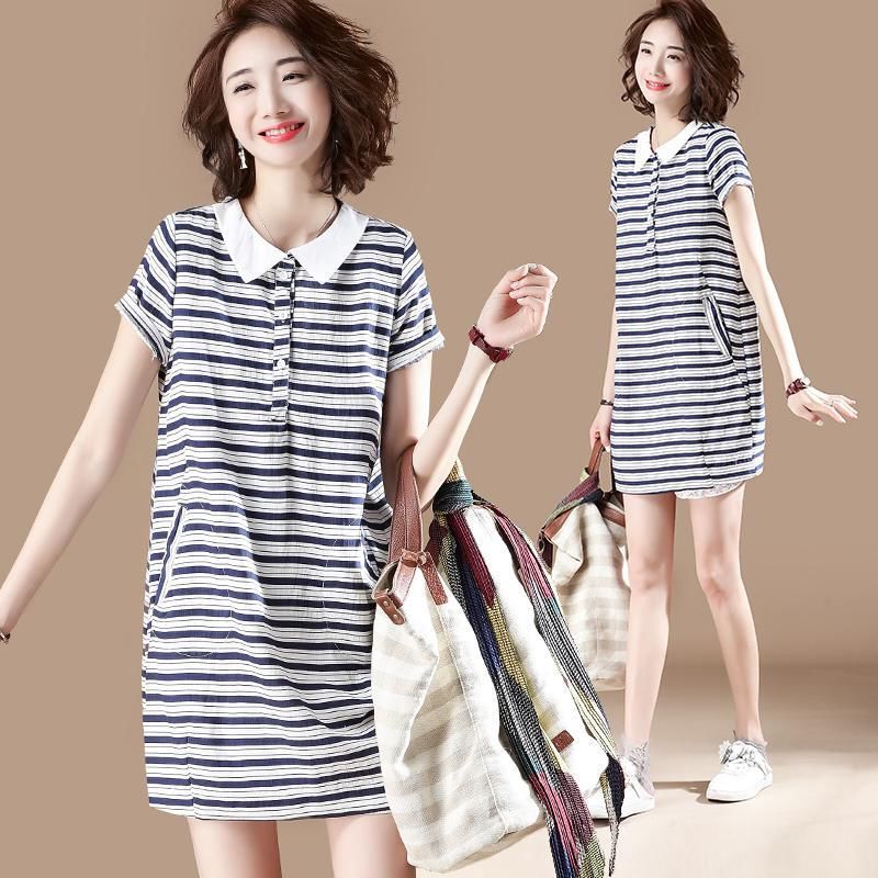 40岁女人别乱穿衣，看下面女人穿“T恤裙”，也是别有一番滋味