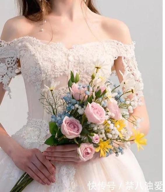  「婚纱」DIY手工珠绣：穿上典雅珠绣婚纱，体验宫廷般的奢华！
