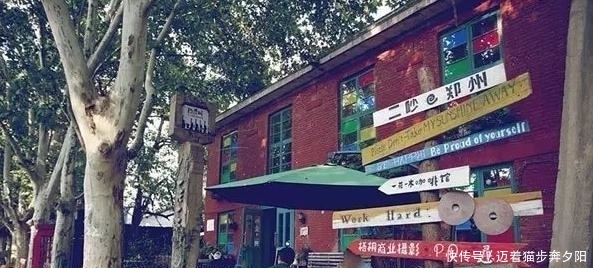 啥都没有的郑州，一出手就是150亿，却要打造一个废弃的破工厂？