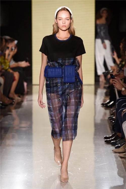 首次亮相米兰时装周，PSALTER诗篇带你用时装写作