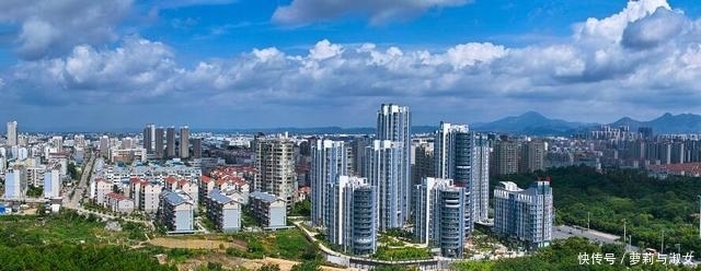  江西@江西城市定位：3个区域中心城市，7个中等城市，35个大县