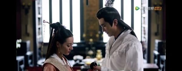 『美女』《枕上书》白浅大婚回归，出场方式太惊艳，不愧是青丘第一美女！