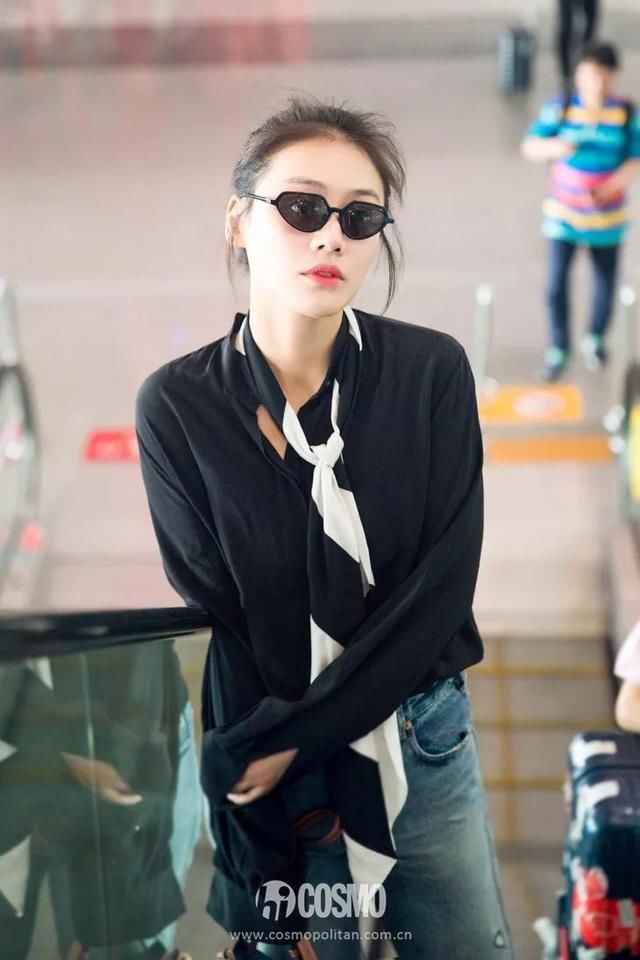 时髦办｜马思纯宣传新电影，上演了一场时装秀啊这是！