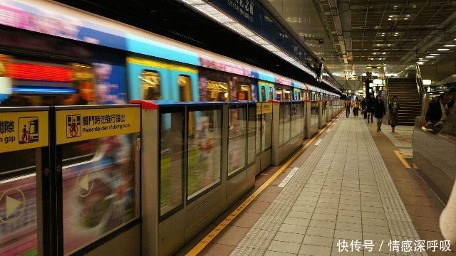 中国地铁行驶最长10个城市，经济发达，有你家乡吗