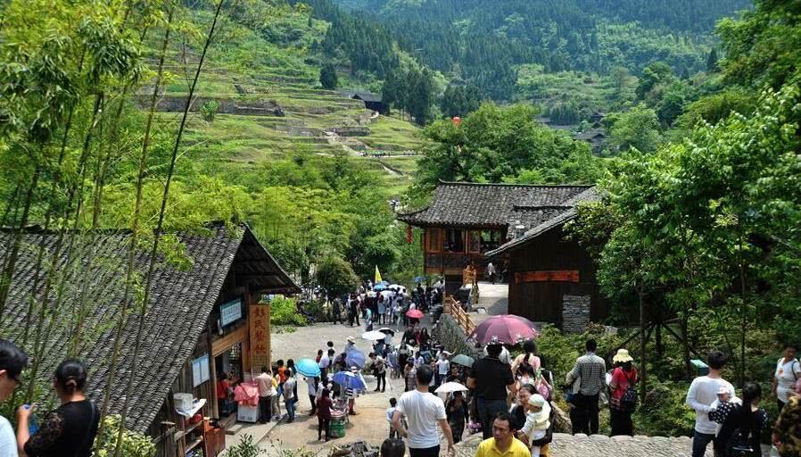 中国方言最特别的3座城市，游客来了能听懂，如今被游客“挤爆”