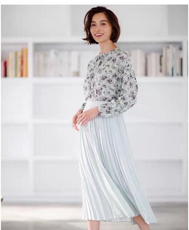  『驾驭』如何驾驭优衣库单品?学学时尚博主的穿搭技巧,减龄又时髦