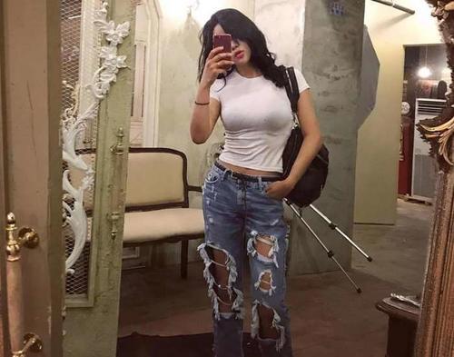 街拍：韩范的小姐姐，亚洲女人的细腻，欧美女人的身材!