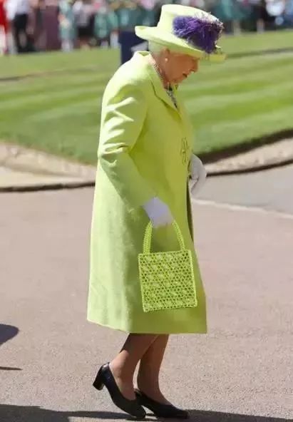 配饰 马思纯背上土味串珠包，这土味你背吗？