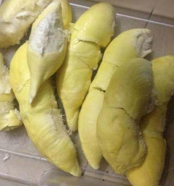 中国游客去泰国旅游，买10个榴莲20个芒果，结账时傻眼了！