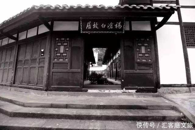 “五一”重庆慢时光，木洞10万㎡格桑花开，孤岛绿草成海！