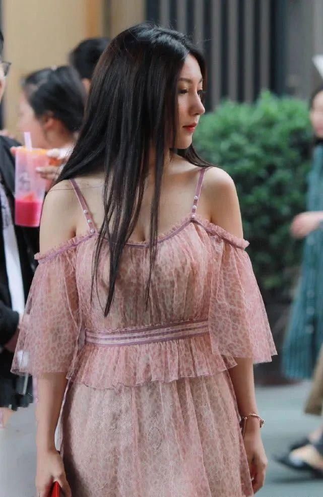  感觉|纯粹的性感并不美，这种清纯的感觉才是最美的