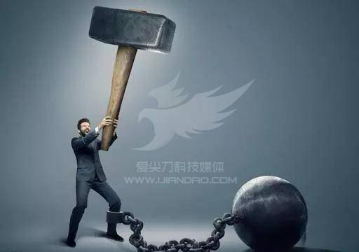 人民日报:道德沦丧是当前经济滑坡的根本原因