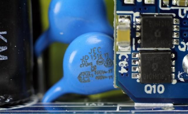  『倍思65W氮化镓』拆解报告：Baseus倍思65W 2C1A GaN氮化镓充电器BS-C915
