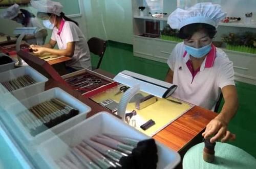  #实况#朝鲜国营单位工人，车间上班实况