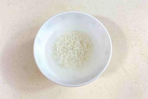  『皮肤』妈妈每周坚持喝“它”，现在50岁都没大肚腩，皮肤还水嫩不长斑