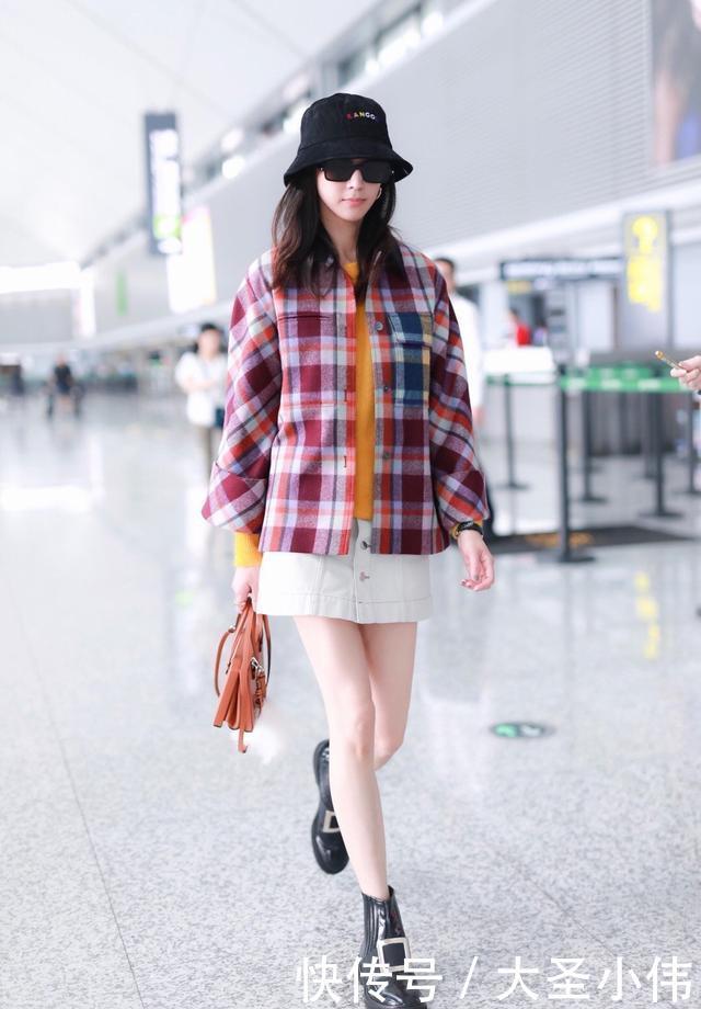 #感好#吴宣仪元气感好强,穿绿色格纹衬衫美到心坎,不愧是90后当红小花