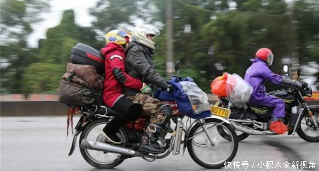  #还要#明明有火车, 农民工为啥还要骑摩托车回家过年 老农说出了