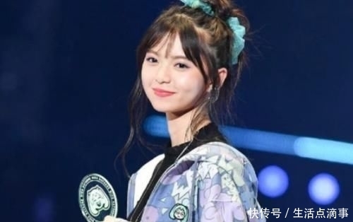 『 斋藤』三吉彩花A爆全场！，日本女星模特T台：斋藤飞鸟堪称芭比娇娃