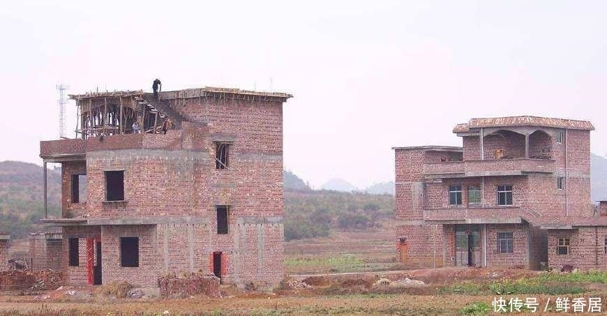  #证书#宅基地证书即将全面发放, 拿到手后首先要注意这3个细节, 别只顾着高兴