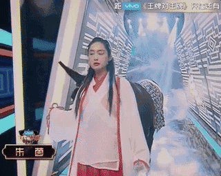 仙子变大婶?46岁朱茵身材发福，裙子都快撑破了!