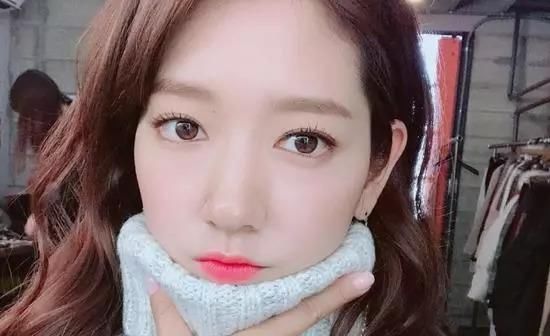 璎珞如懿带火的柳叶眉，到底适不适合你？