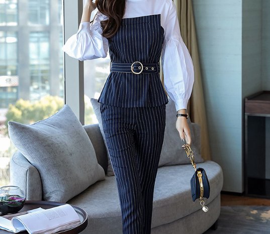 立秋过后，连衣裙扔了吧!建议试试下面秋套装，你想不美都难