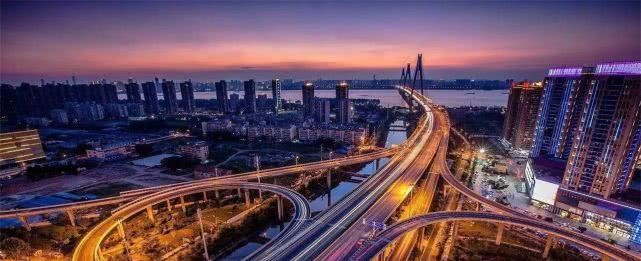 我国最有潜力的省会城市，交通便利不说，更是有机会成为国际都市