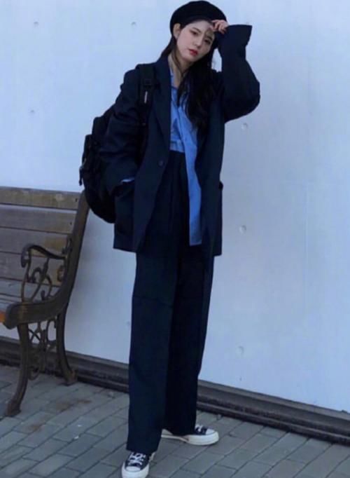  「显瘦」春天建议：“奶奶裤”已经凉凉，现在网红更爱这样穿，显瘦又时髦