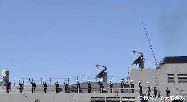 「赶超」为赶超中国055,日本首艘国产万吨大驱服役
