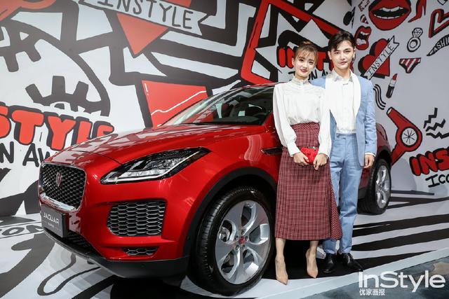 偶像盛典无修图曝光，纯妃最美，戚薇却被“麒麟腿”抢镜！