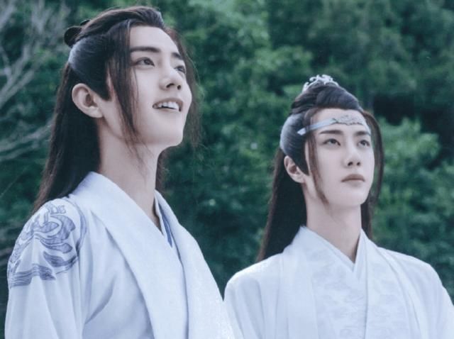  #魏无羡#陈情令：哥哥“参演”兔子灯目光惊慌，肖战王一博镇定自若盯住演