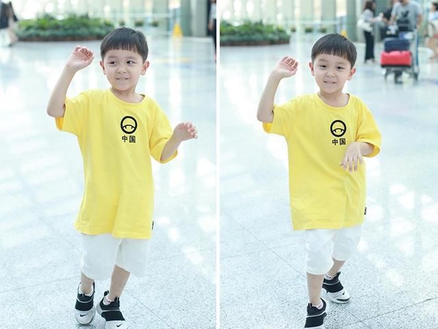 大麟子和邓莎亲子装现身机场,小小年纪要潮过妈妈的节奏