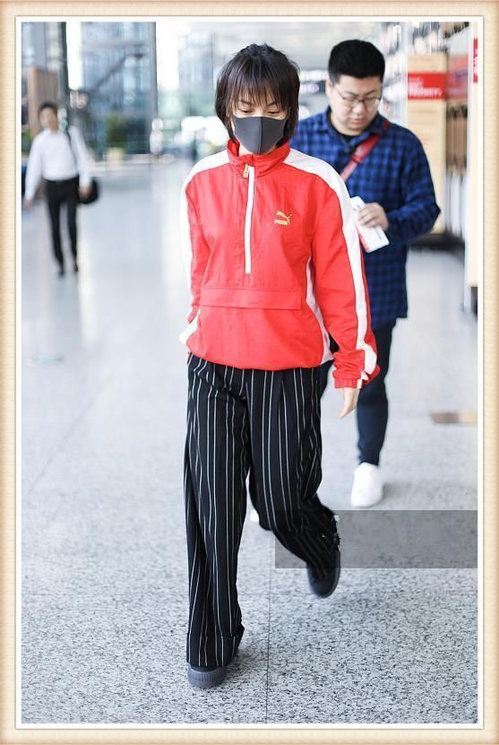 没有何穗的腿真别穿这种盖脚阔腿裤，像吴昕这样撑不起就尴尬了！