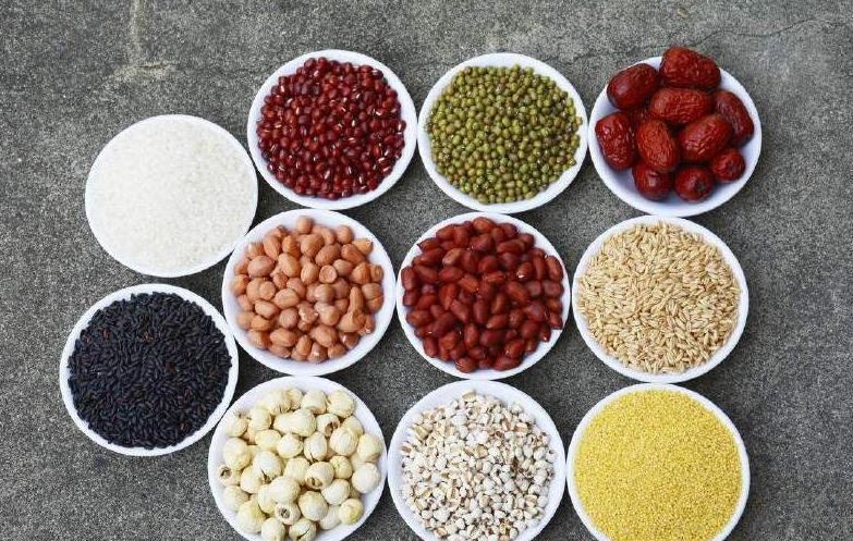 女性减肥时,选“米饭”还是“面条”?有的人选错了,难怪不见瘦