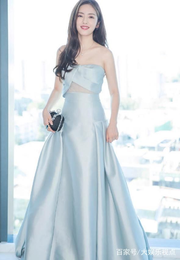 蔡文静优雅怡人，尽显温婉气质的女神