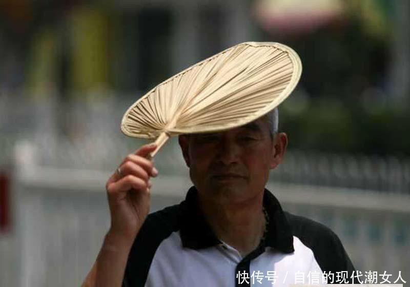  #吊扇#80年代的农村，夏天没空调怎么过的？为何如今有空调却直