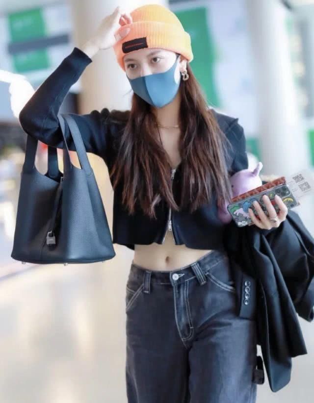 「奶奶」人手一件的奶奶衫,怎么偏偏就你穿不好