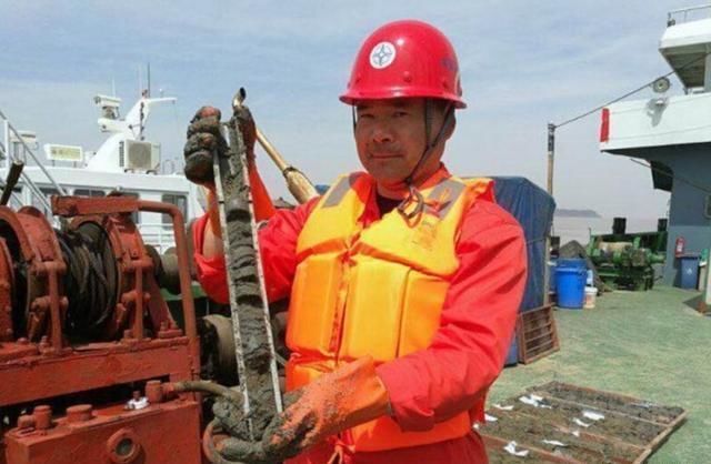 又一条海底隧道启动钻探，超越港珠澳大桥和深中通道！