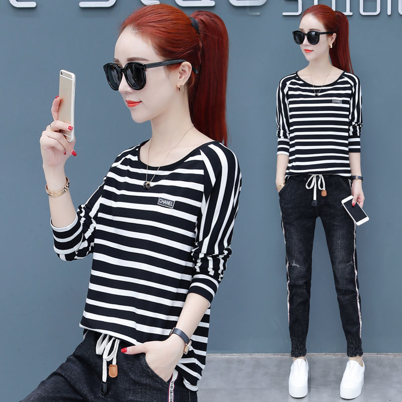 女人再漂亮，去年的衣服也别穿，60元T恤买几件，天天美不一样