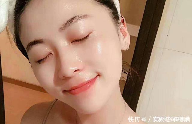 『轻松』敷完面膜后做好这“4点”,皮肤会变得又白又嫩,轻松养出少女肌